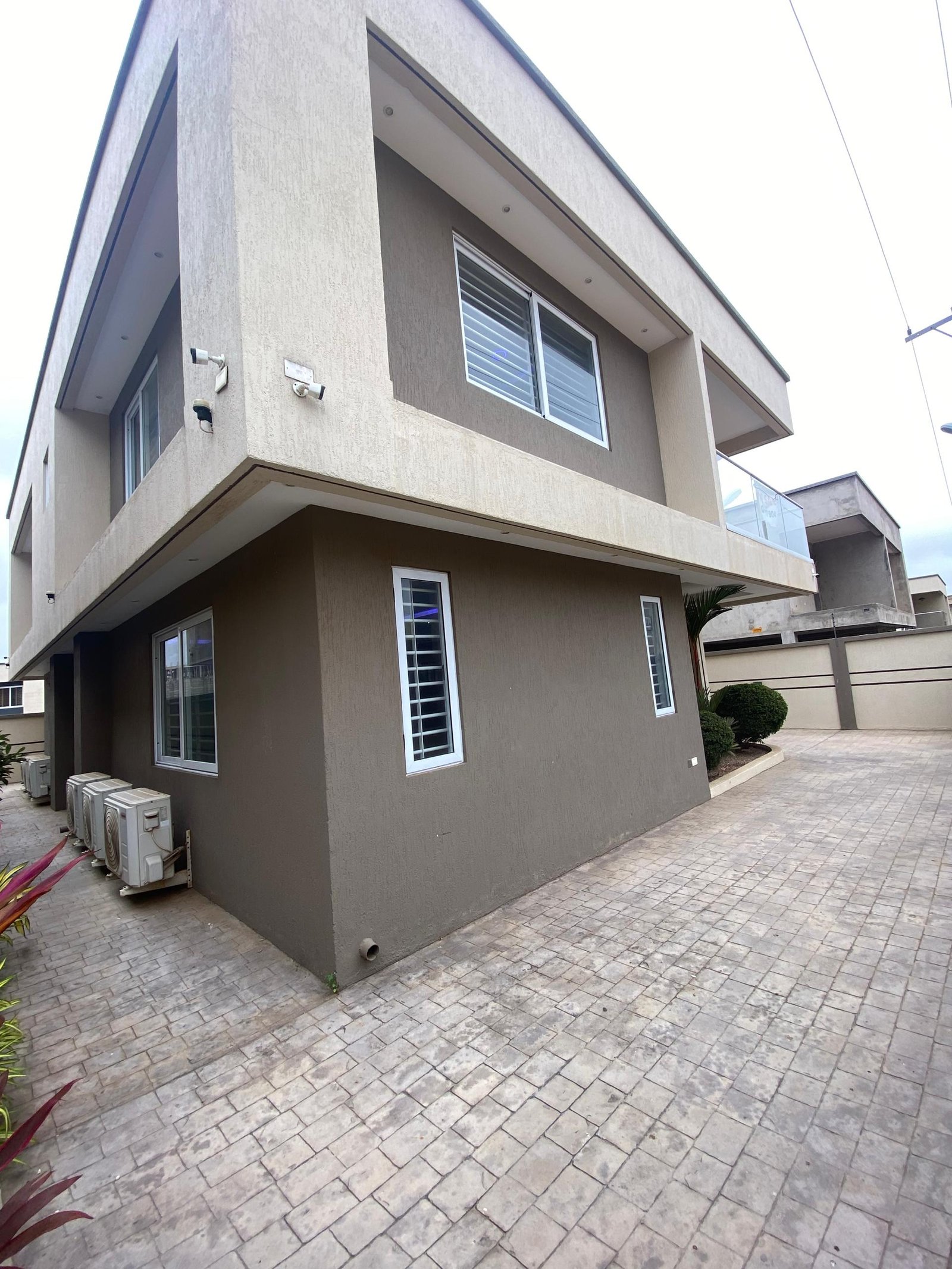 3 BEDROOM HOUSE AT TSE ADO
